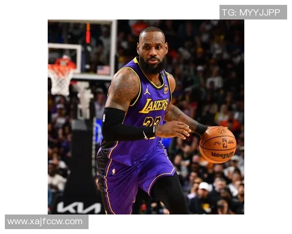 湖人惨遭逆袭！勇士狂胜15分，詹姆斯离场受伤引担忧